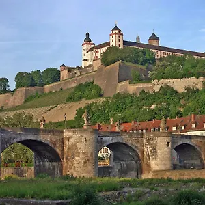https://gemtliches-studio-im-herzen-wrzburgs.com-bavaria.com